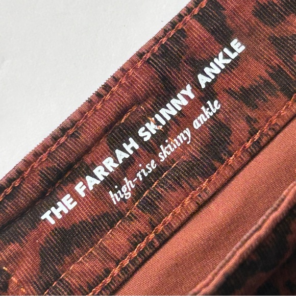 AG Adriano Goldschmied Farrah High Rise Skinny Ankle Leopard Print Corduroy Jean - Picture 15 of 17